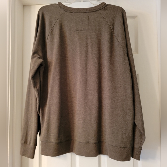 Camo Top - Picture 2 of 3